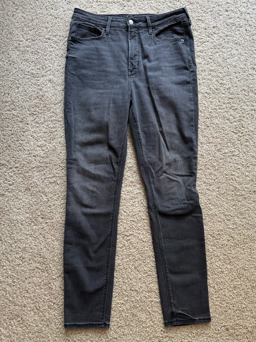Women’s Distressed Gray Super Skinny Stretch Super High-rise Jeans